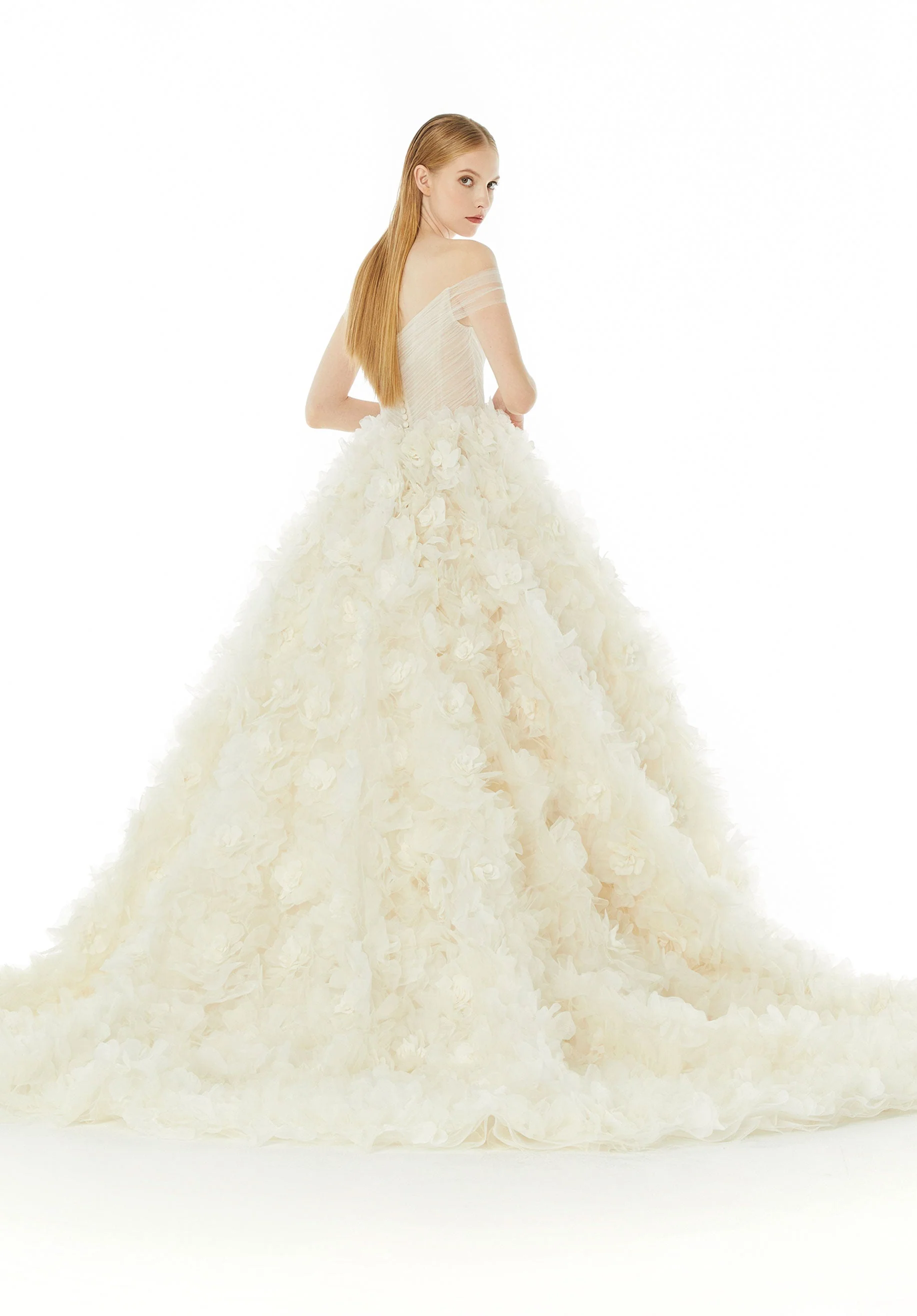 Alessandra Wedding Dress - Image 4