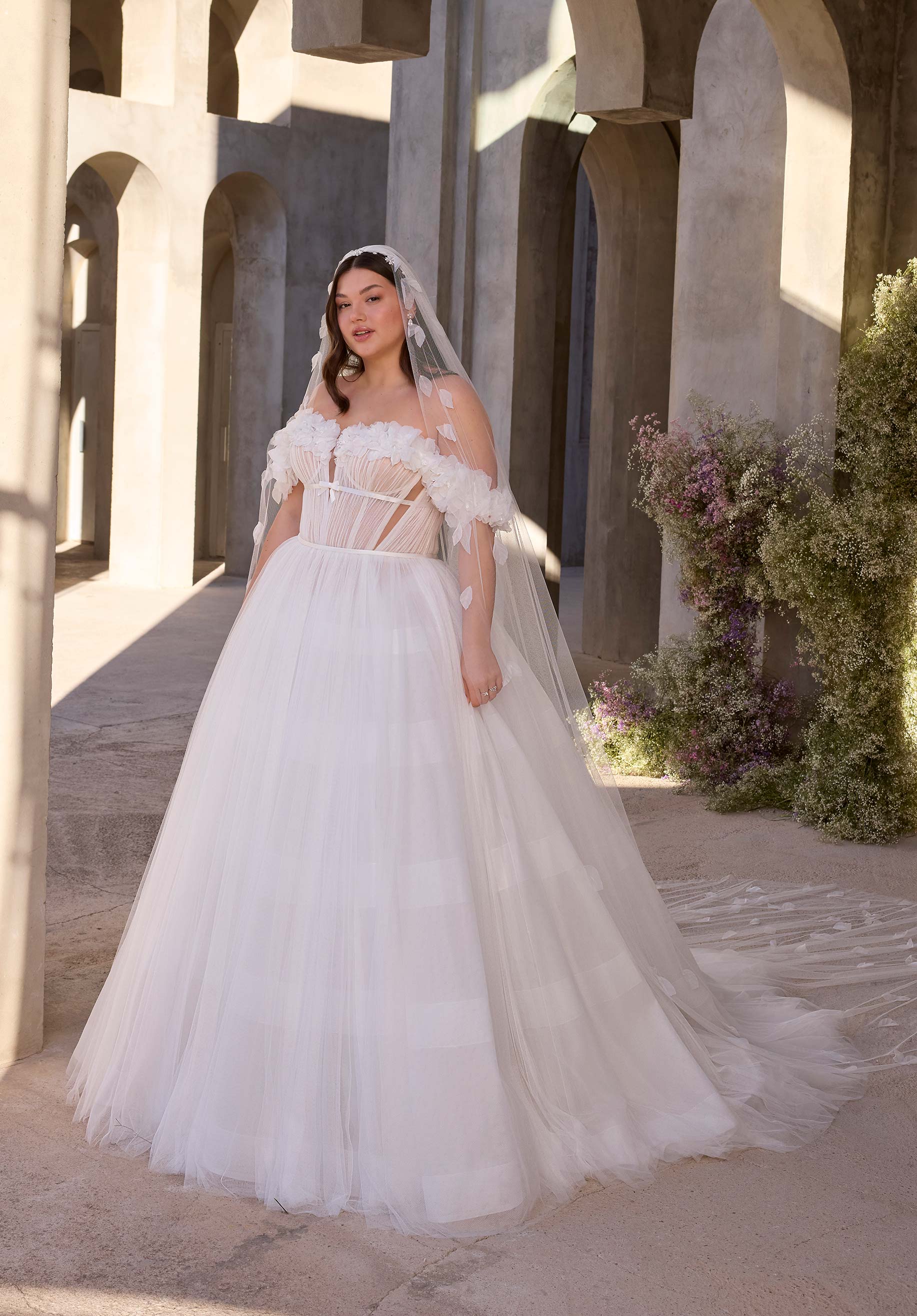 Claudia Wedding Dress - Image 5