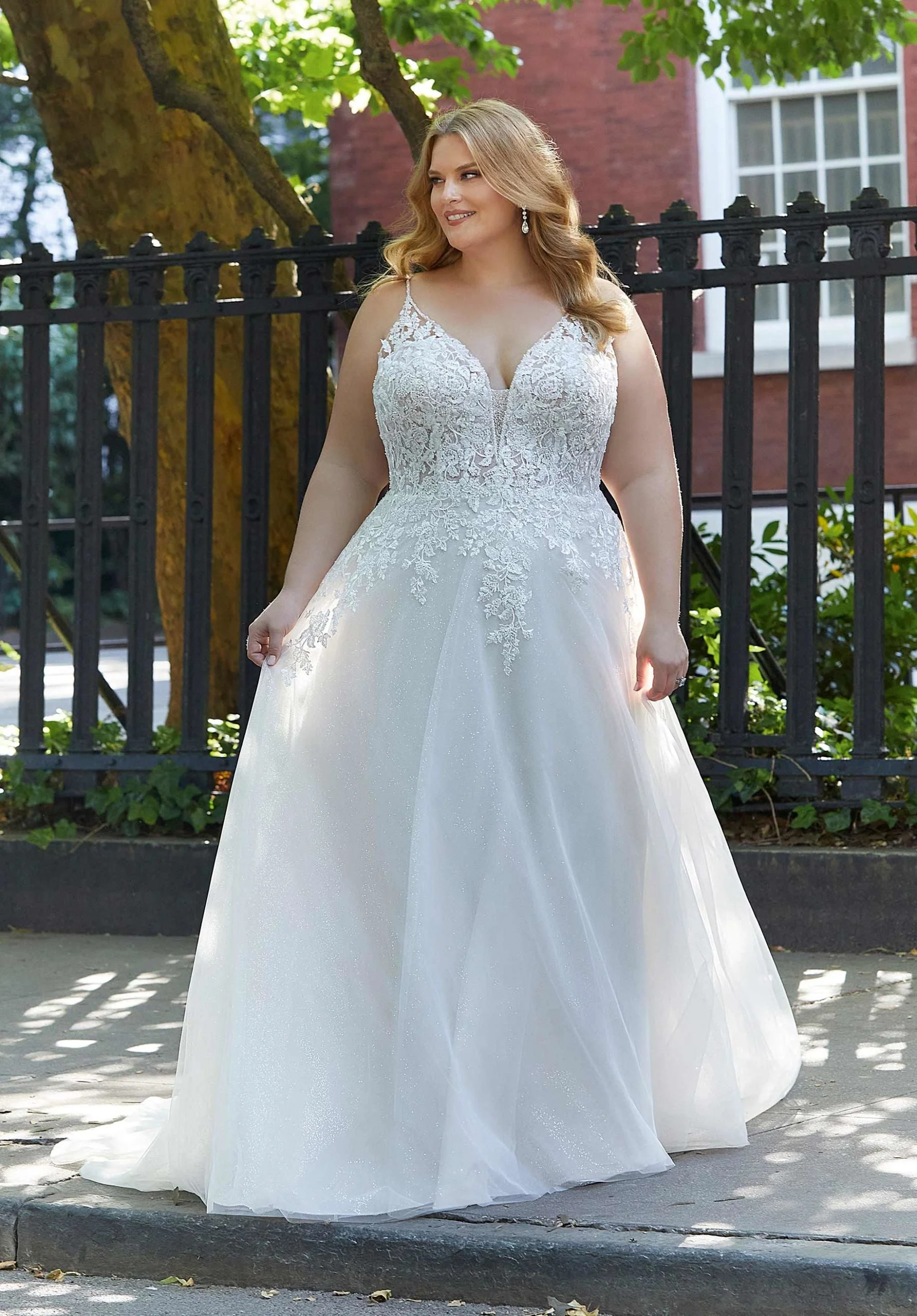 Hunter Wedding Dress - Image 3
