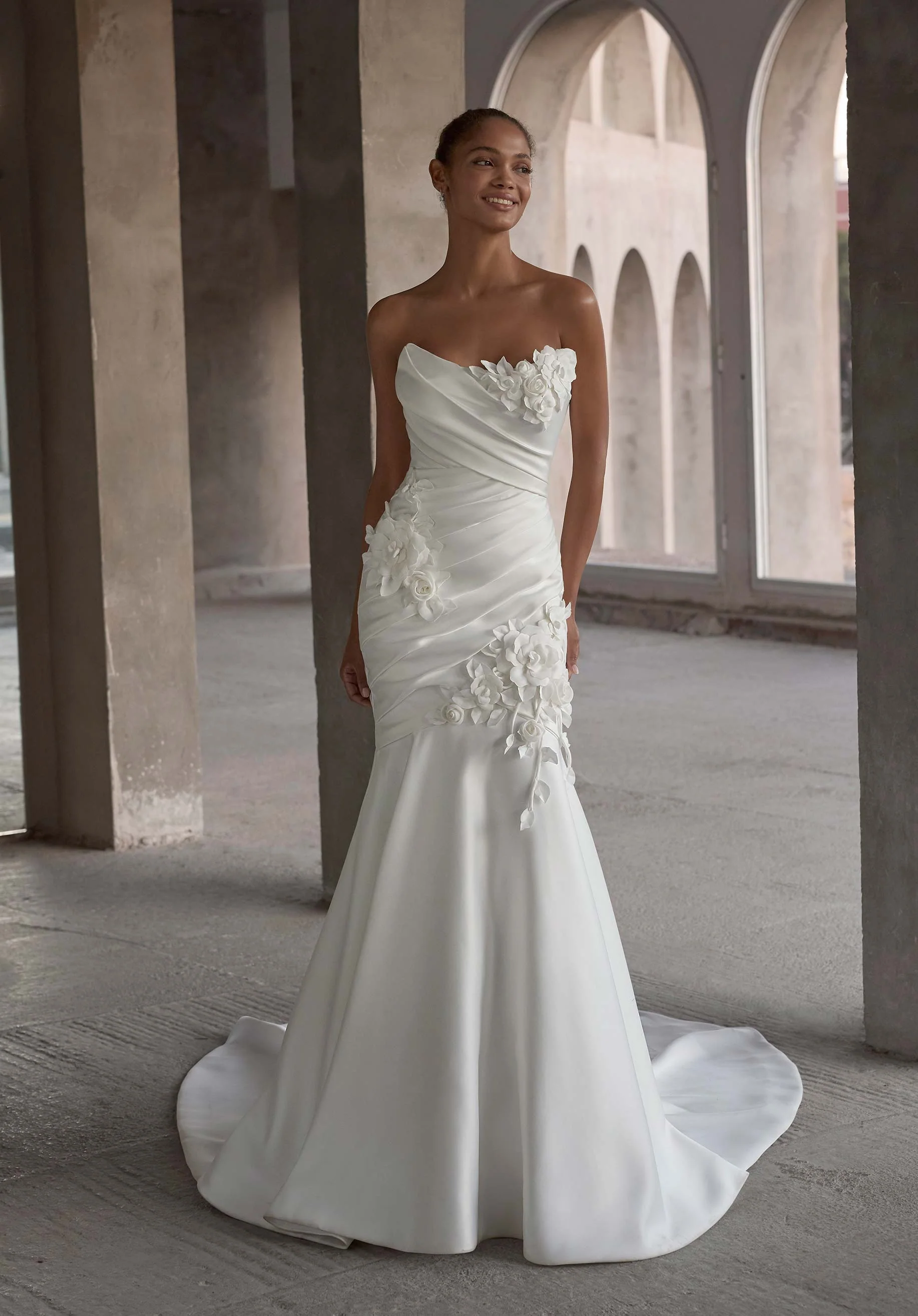 Iana Wedding Dress - Image 6