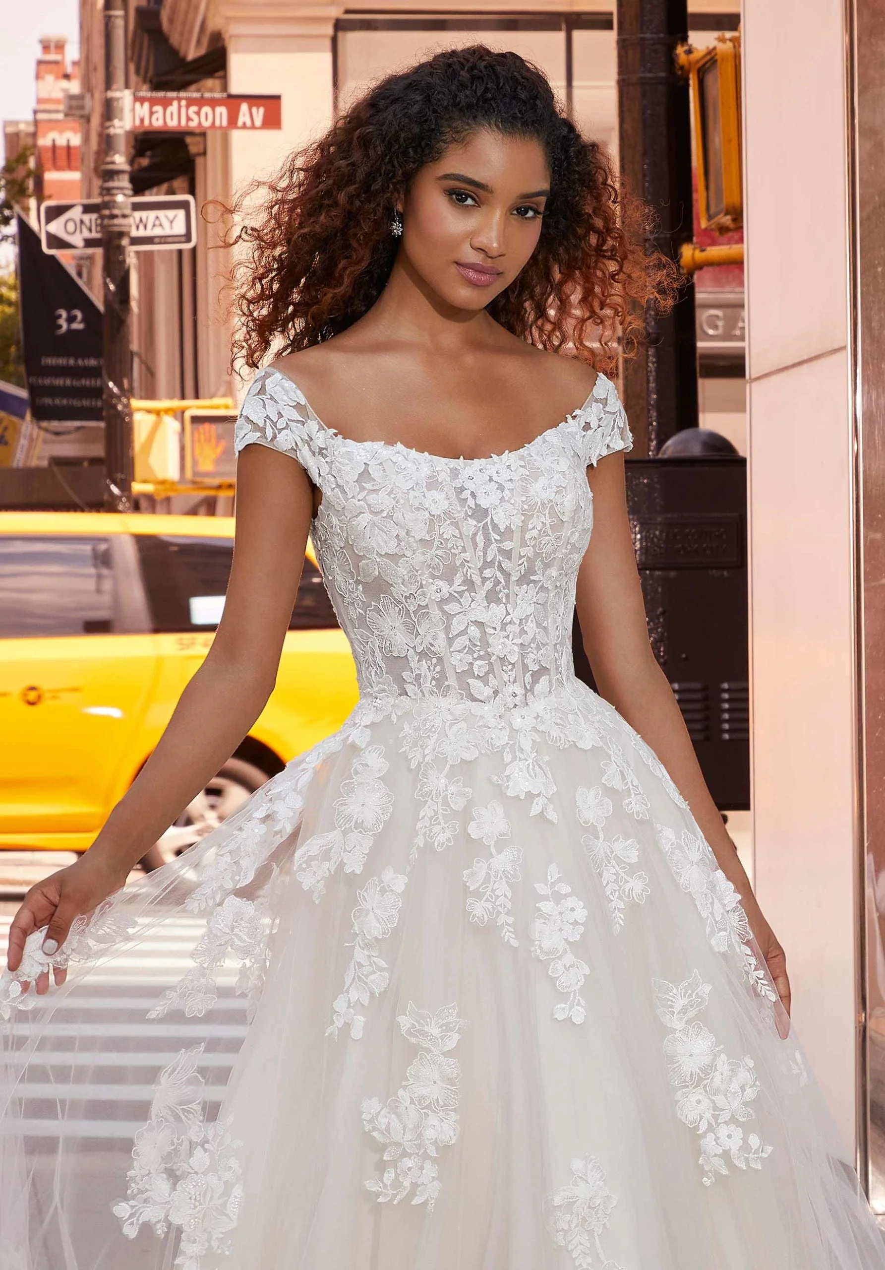 Jalaine Wedding Dress - Image 2