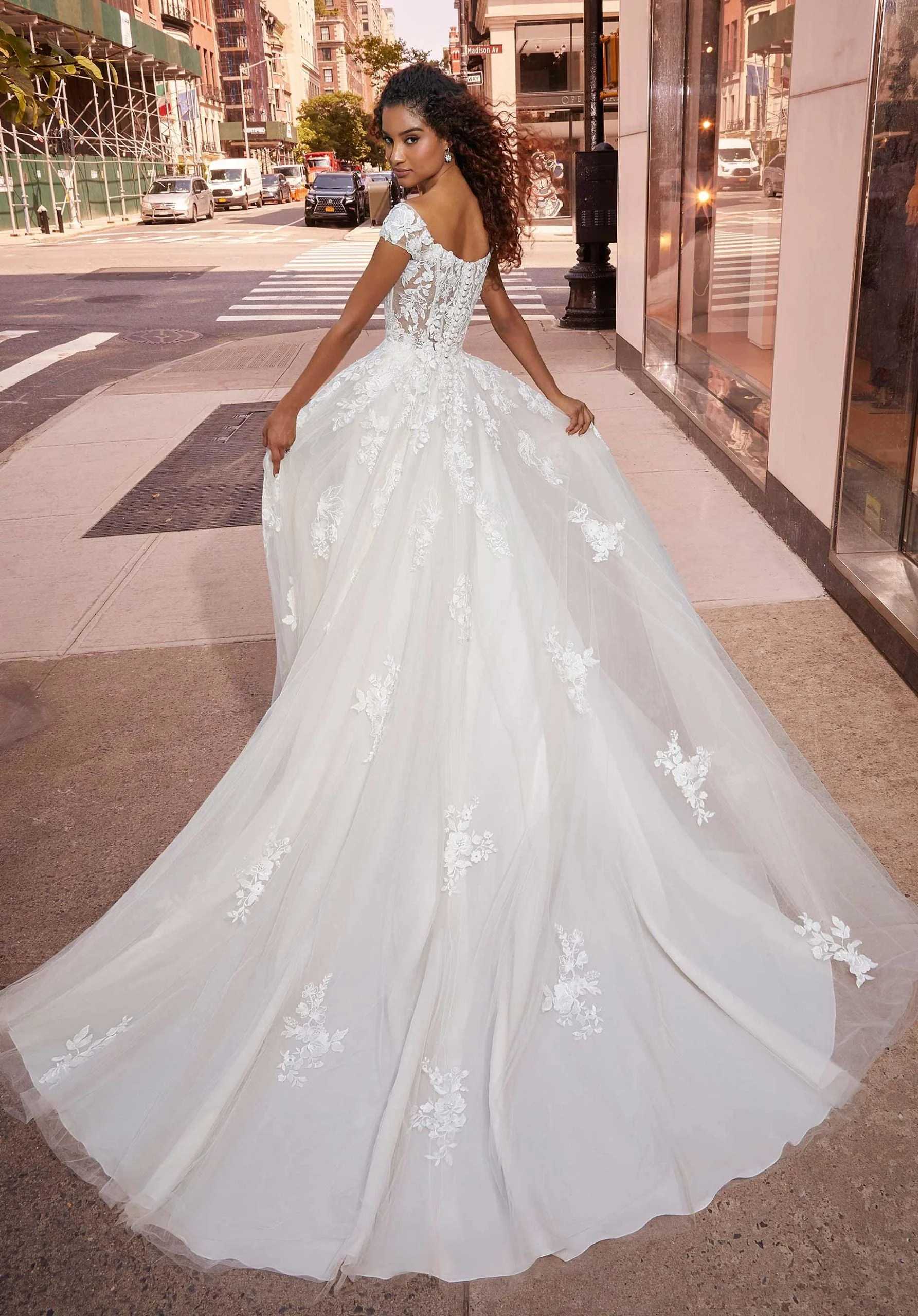 Jalaine Wedding Dress - Image 5