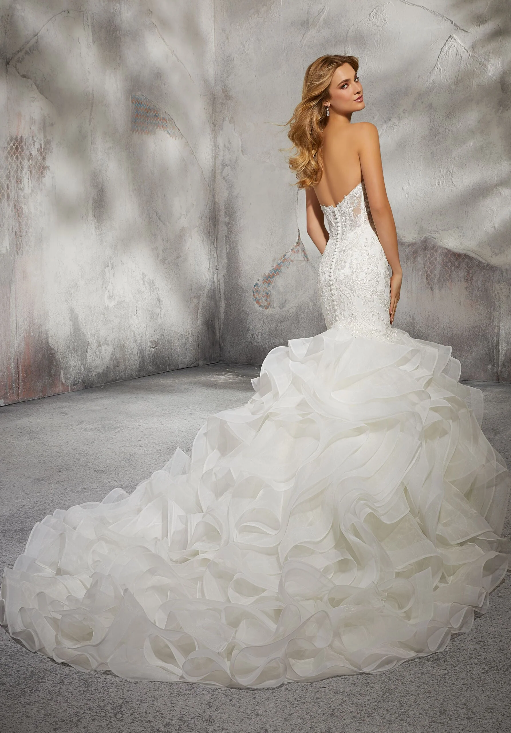 Leona Wedding Dress - Image 3