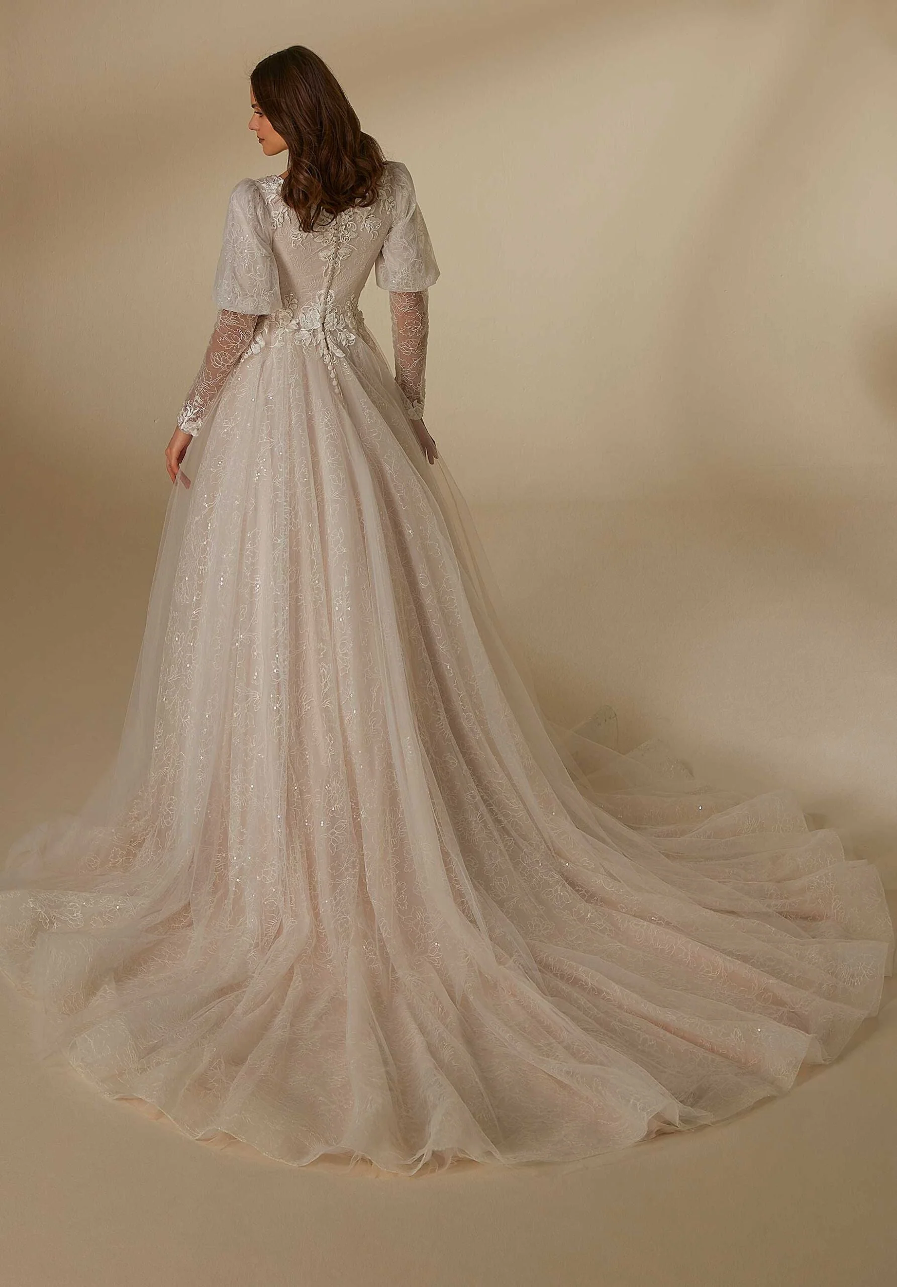 Lillian Wedding Dress - Image 3