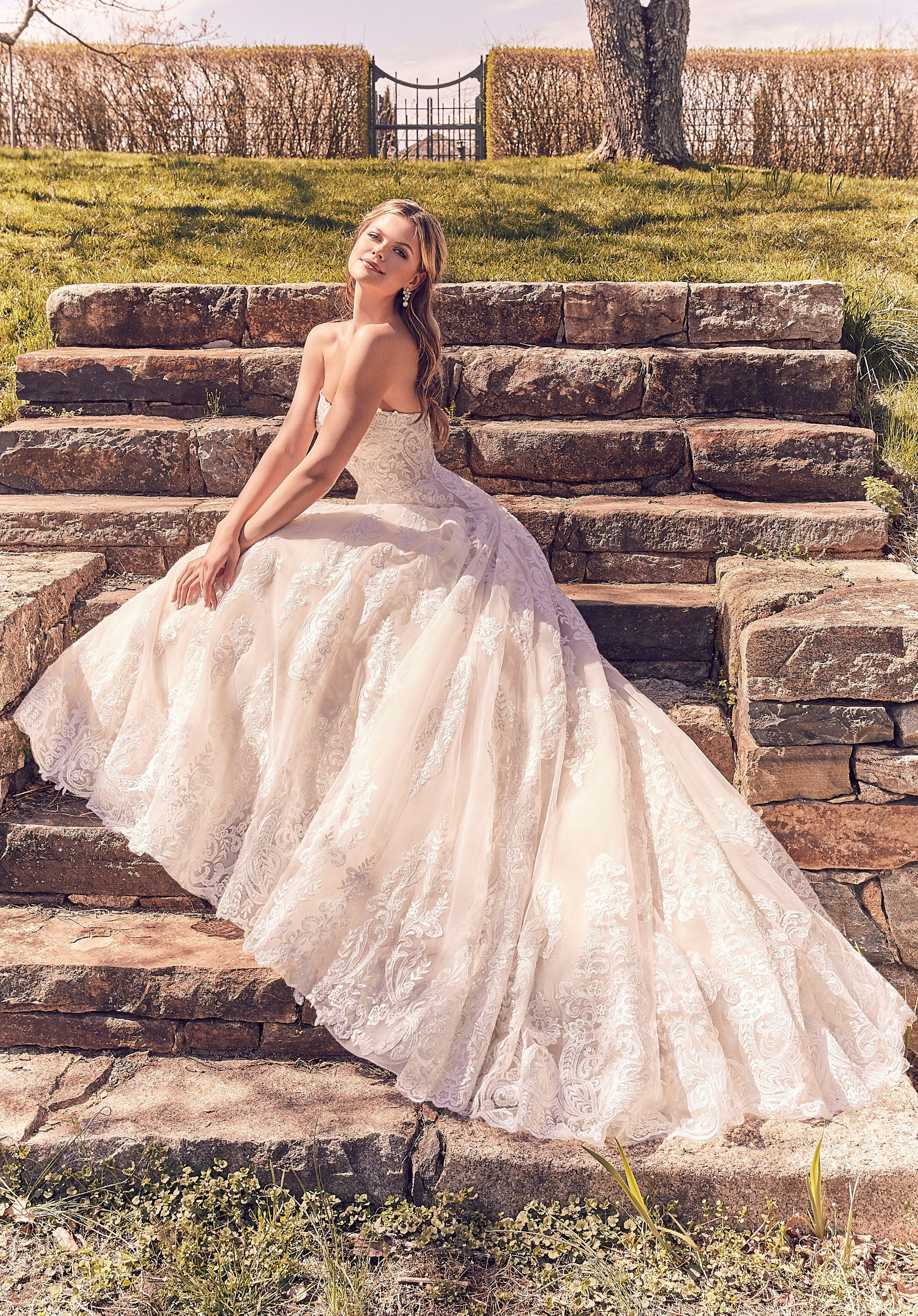 Lisa Wedding Dress - Image 7