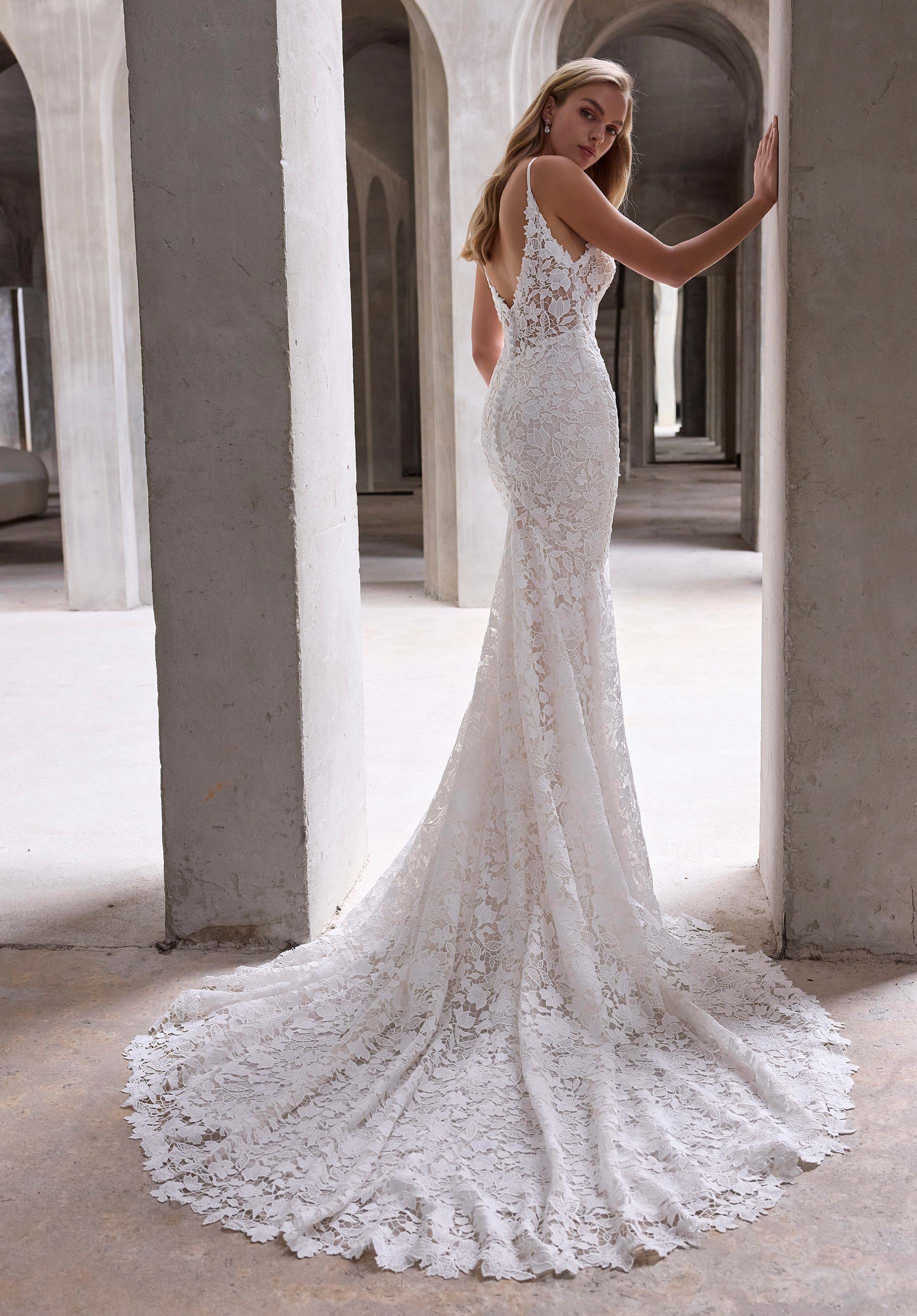 Lyna Wedding Dress - Image 3