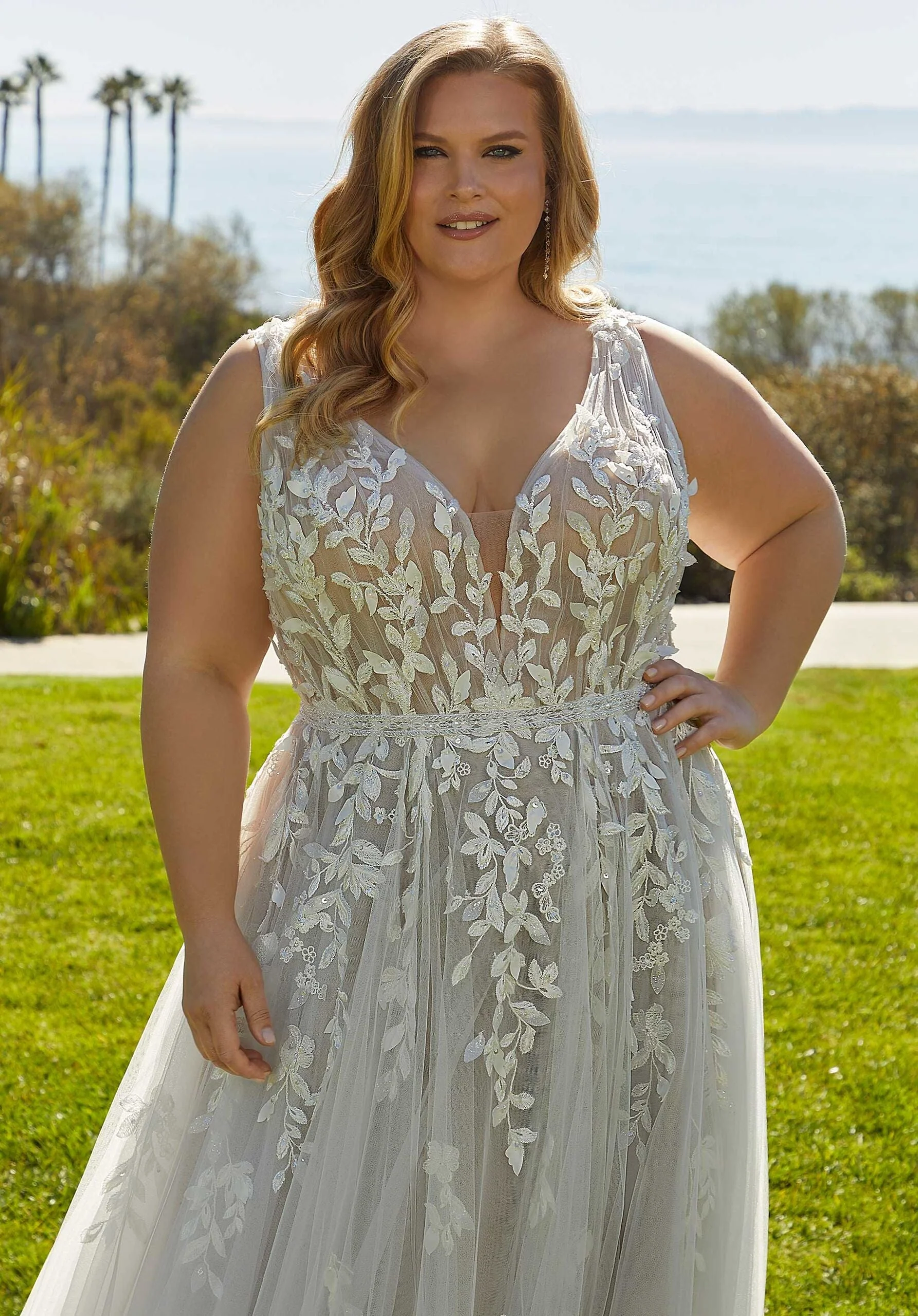 Lynette Wedding Dress - Image 2