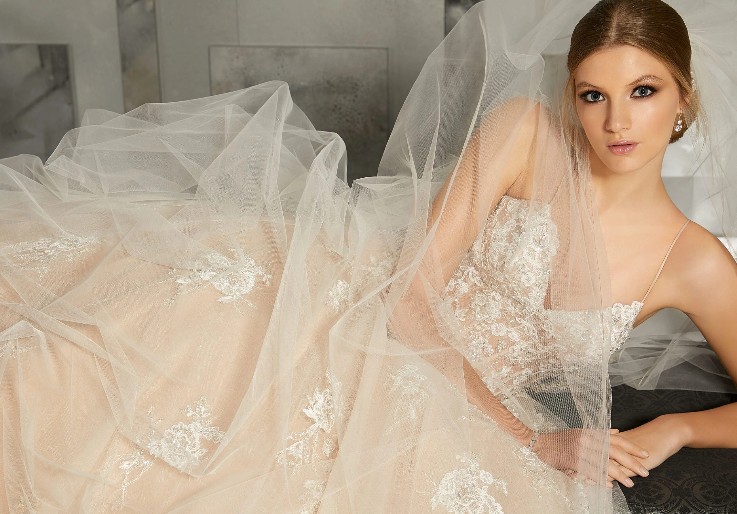 Mariska Wedding Dress - Image 4