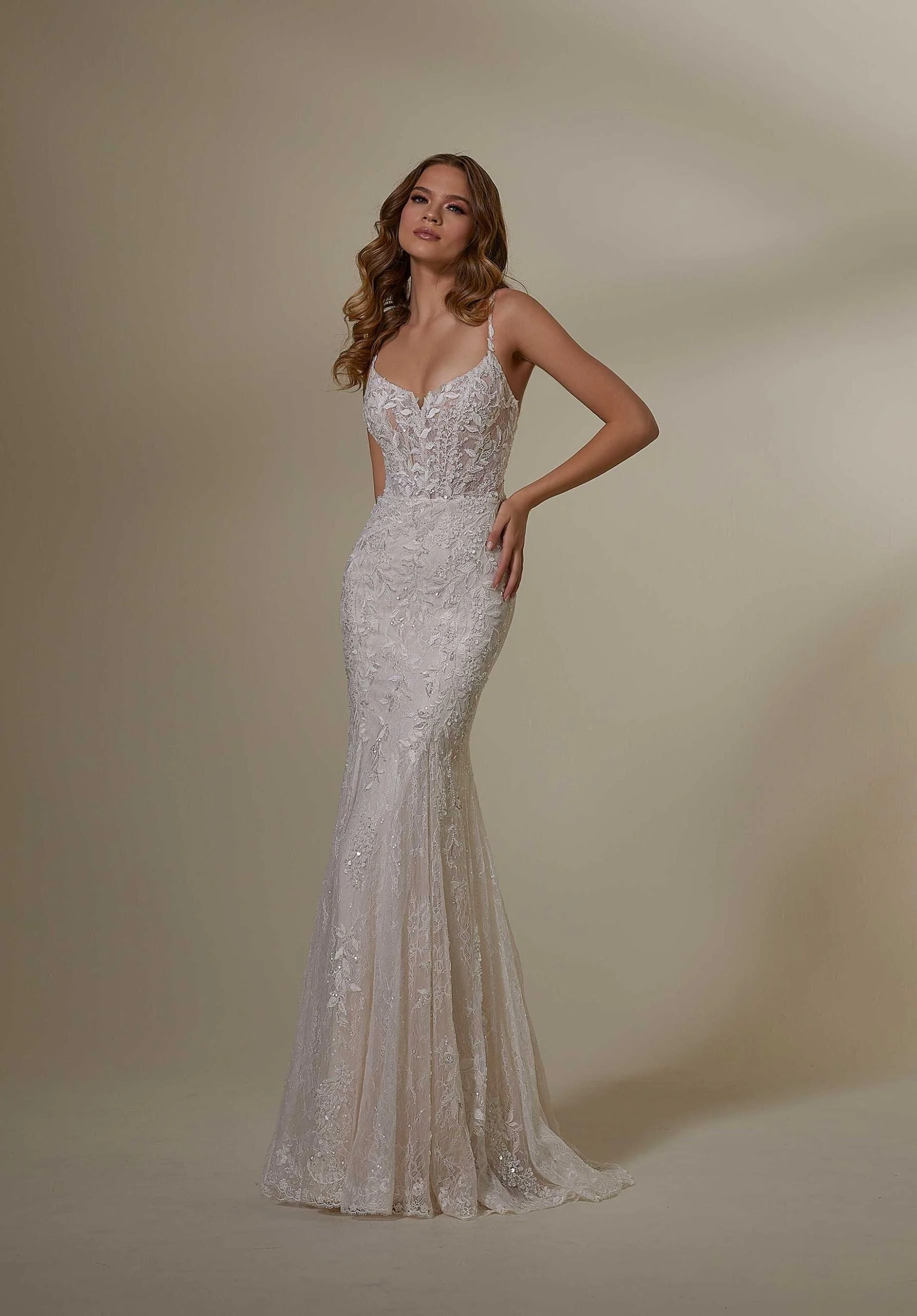 Mona Wedding Dress - Image 4