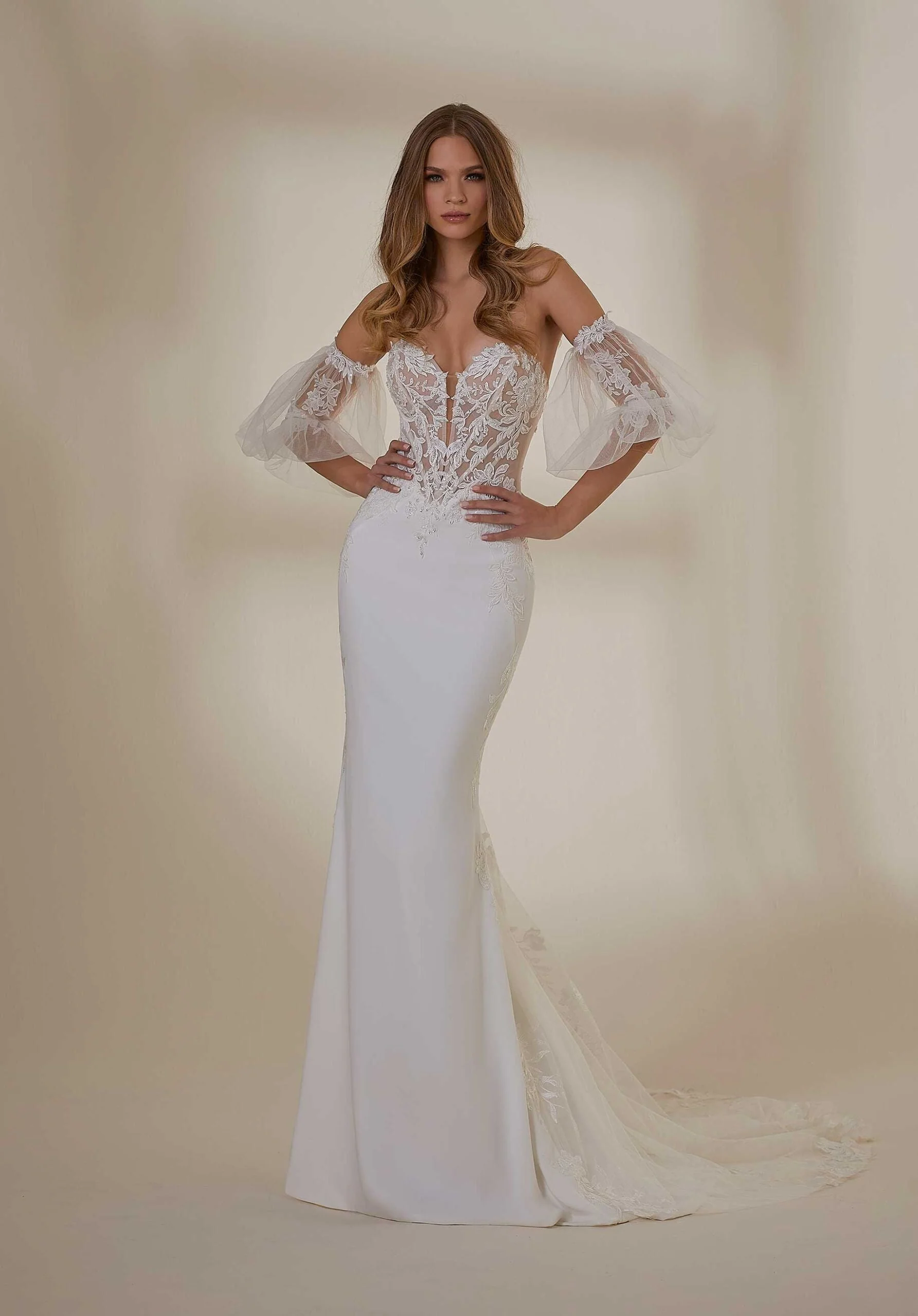 Monique Wedding Dress - Image 5