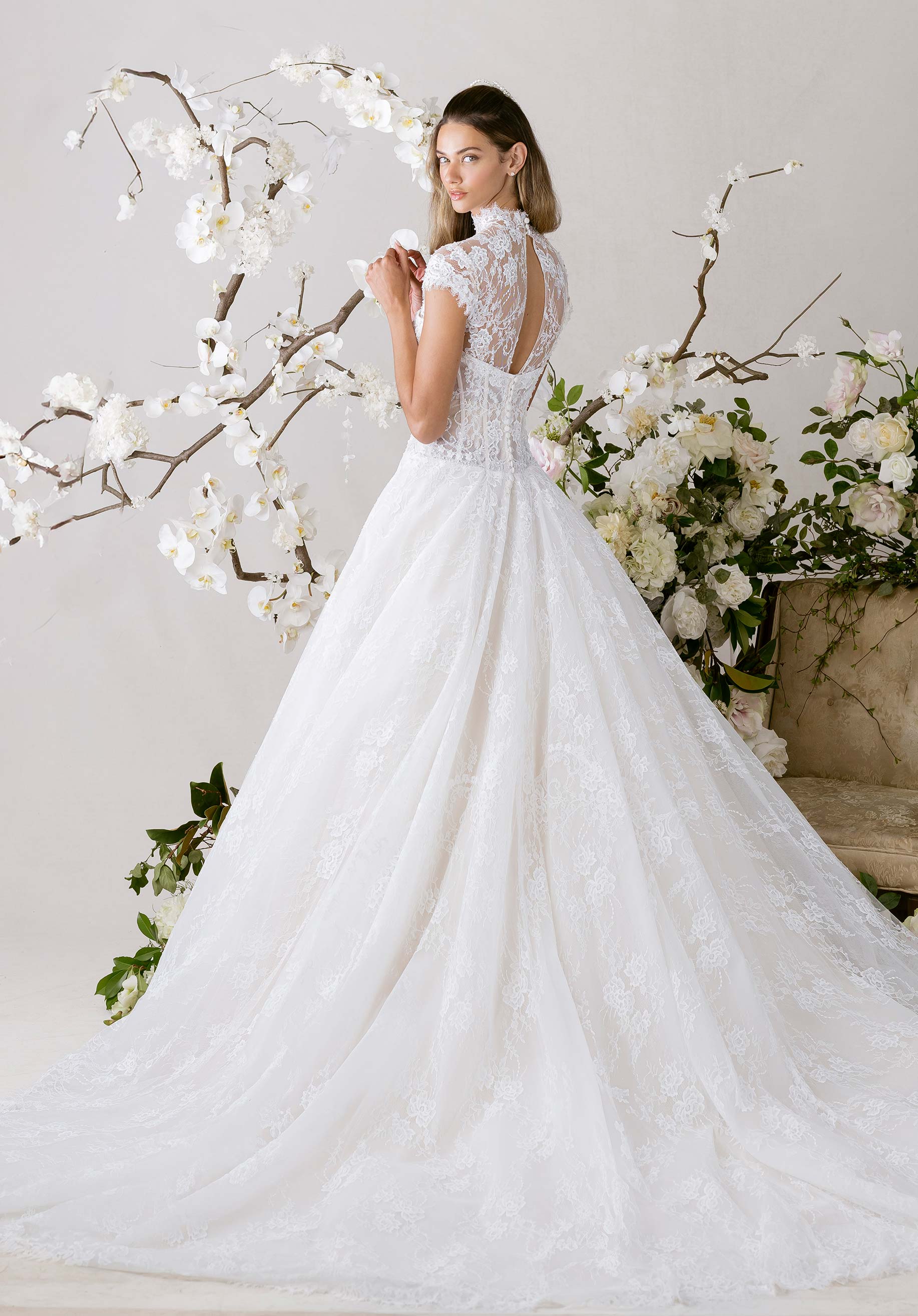 Nikiya Wedding Dress - Image 6