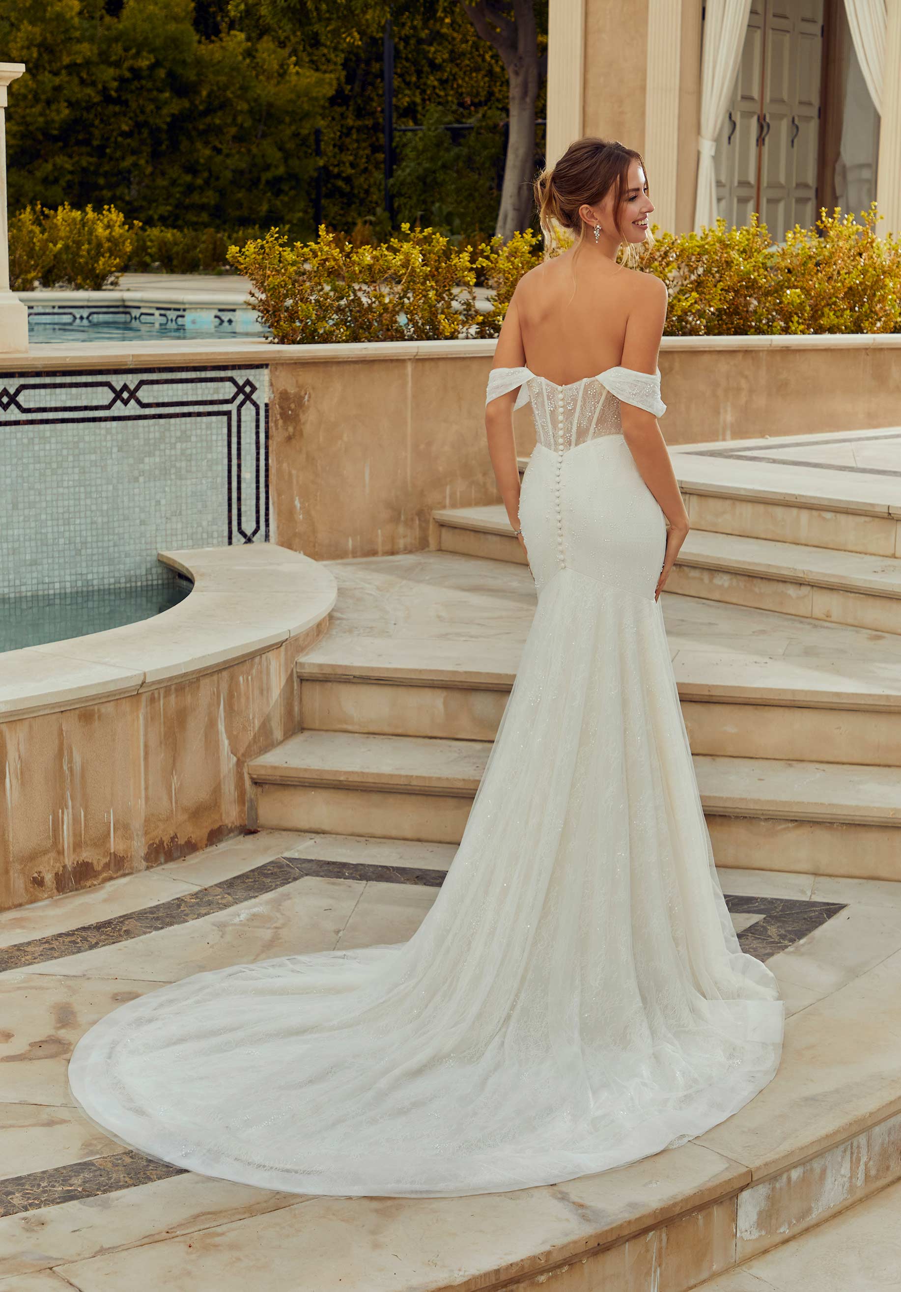 Roxanne Wedding Dress - Image 4