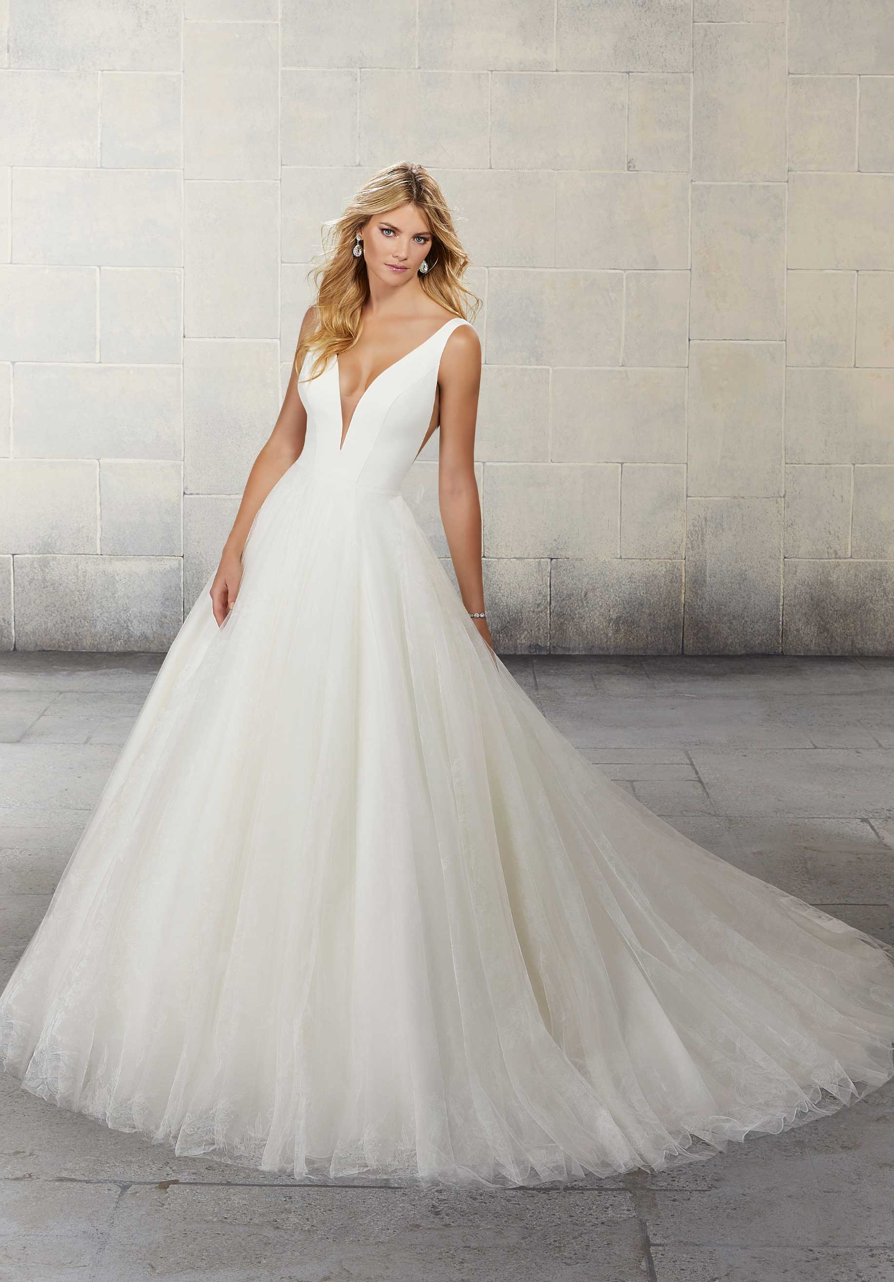 Sara Wedding Dress - Image 5