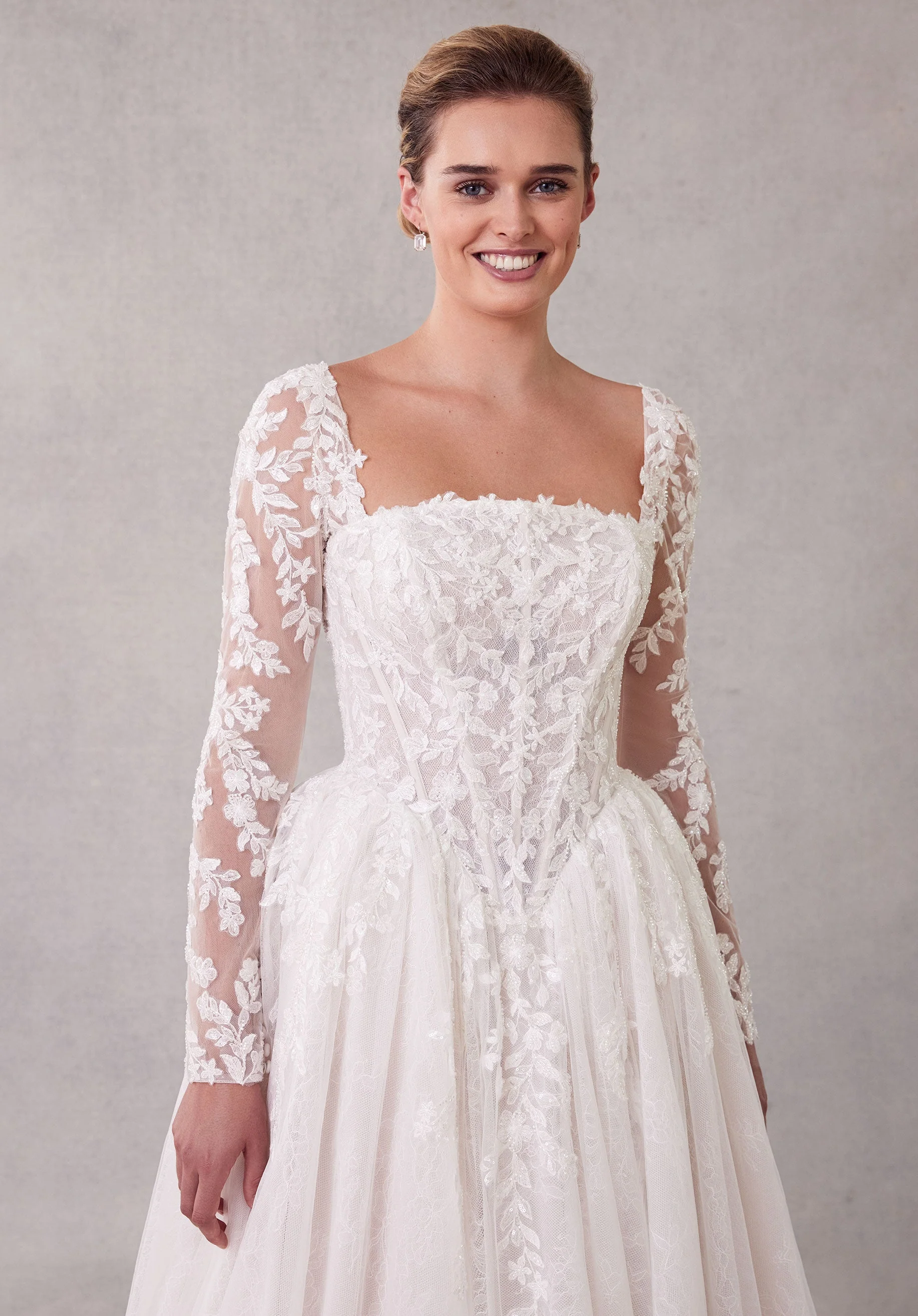 Seattle Wedding Dress - Image 2