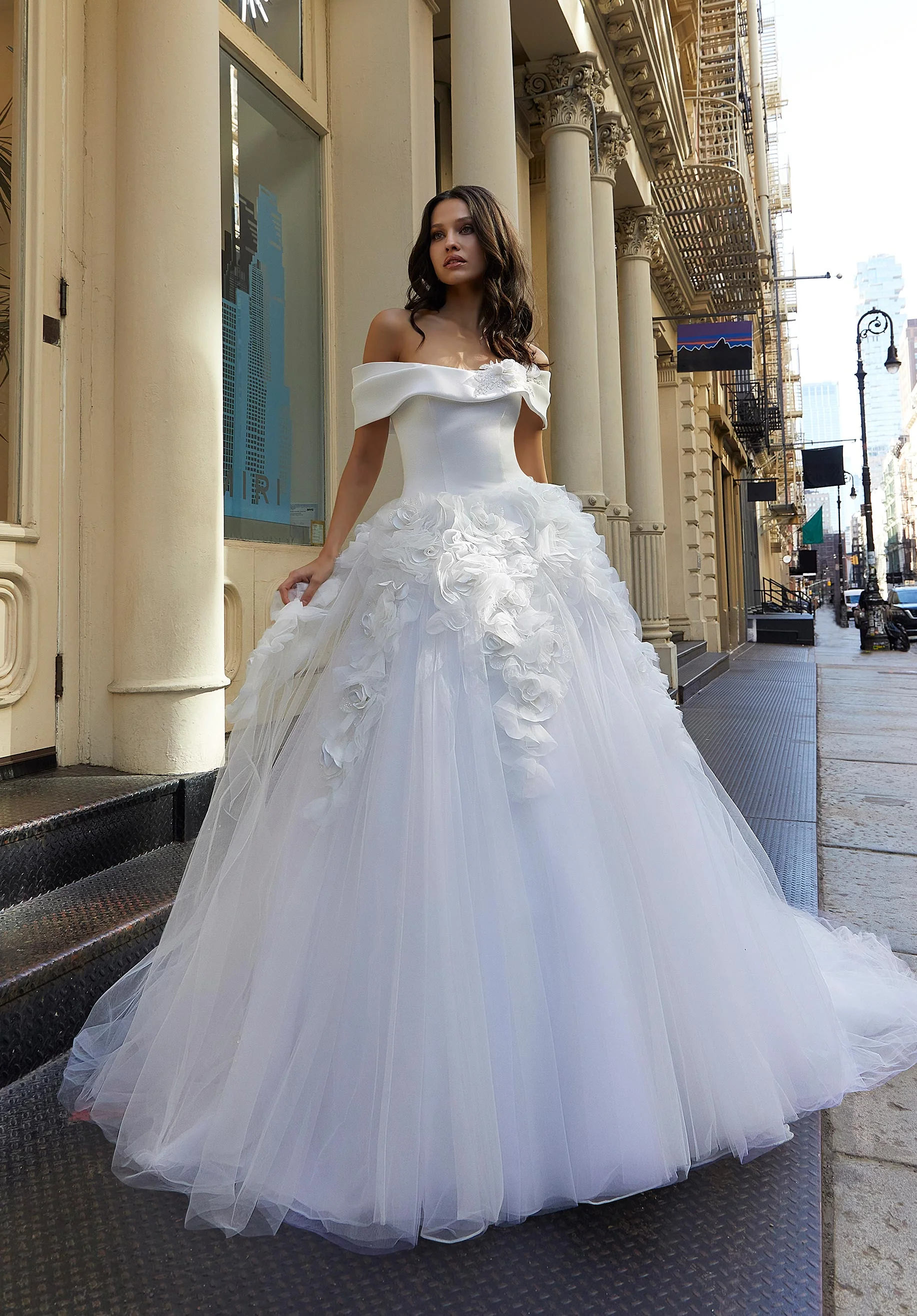Suzanna Wedding Dress - Image 3