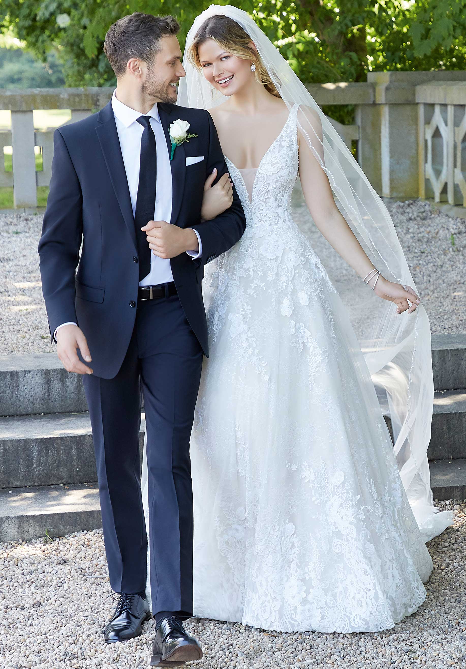Suzanne Wedding Dress - Image 6