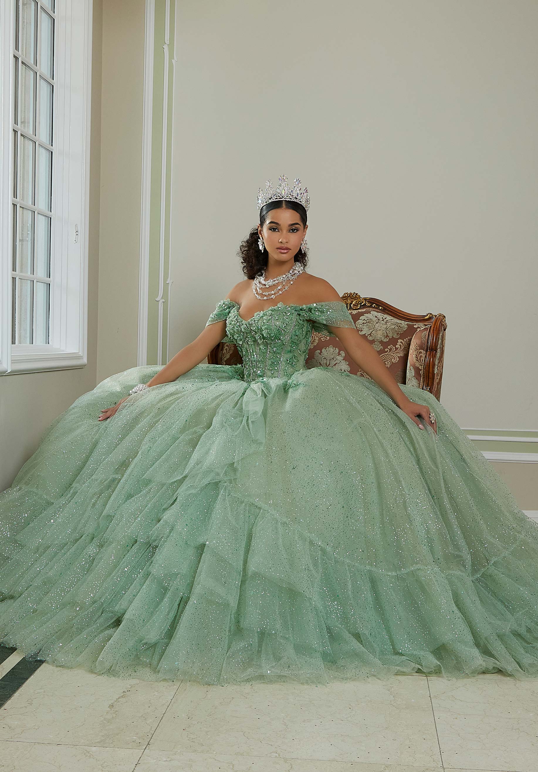 Three-Dimensional Floral Lace Quinceañera Dress on a Flounced Skirt - Image 3