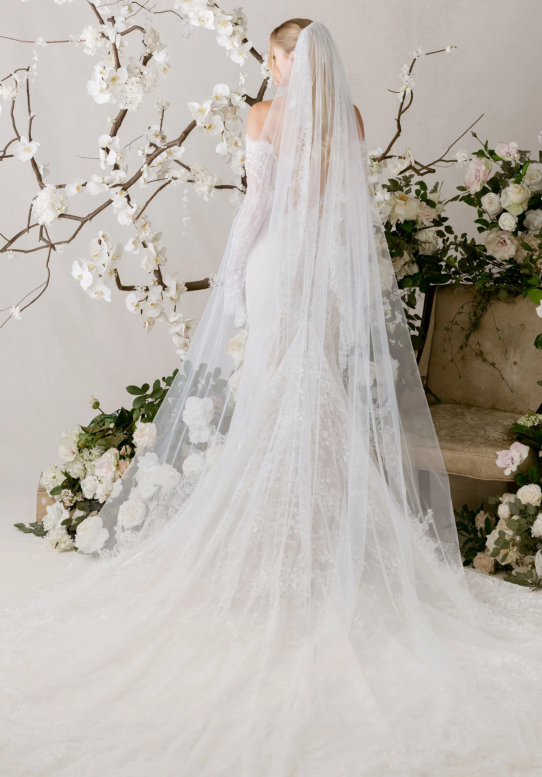 Tulle Cathedral Veil with Scalloped Lace Edge